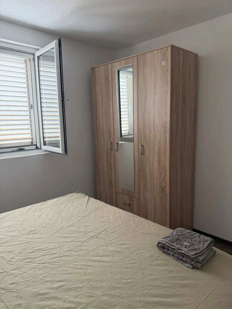 Stan-na-dan, dvosoban stan, 75m², Škaljari, Kotor