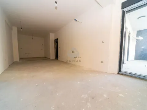 Prodaja, dvosoban stan, 67m², Stari Aerodrom, Podgorica - image 2