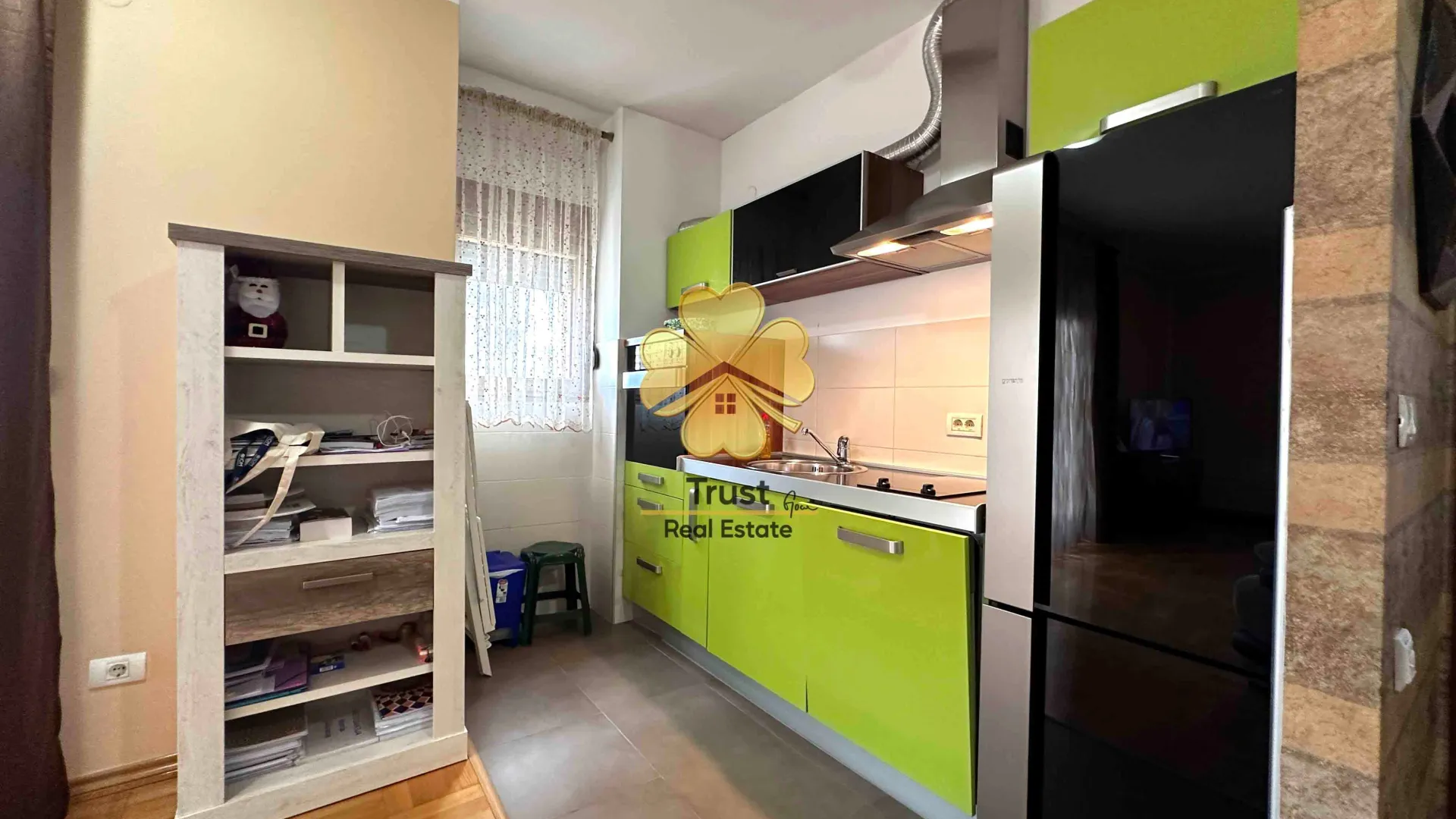 Rent, three bedroom apartment, 120m², City Kvart, Podgorica