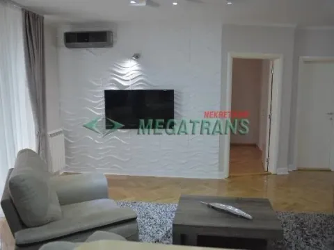 Izdavanje, četvorosoban stan, 130m², Grbavica, Novi Sad Sve Podlokacije - image 8