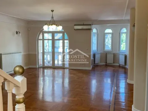Rent, house, 141m², Stari Grad, Beograd - image 13
