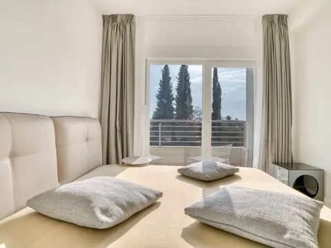 Sale, two bedroom apartment, 60m², Petrovac, Budva - image 6