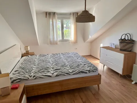 Rent, two bedroom apartment, 85m², Seljanovo, Tivat - image 4