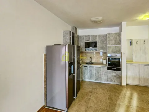 Izdavanje, dvosoban stan, 70m², Bečići, Budva - image 13