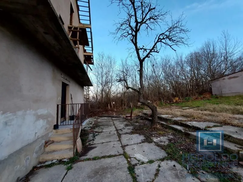 Prodaja, kuća, 360m², Šantarovac, Jagodina