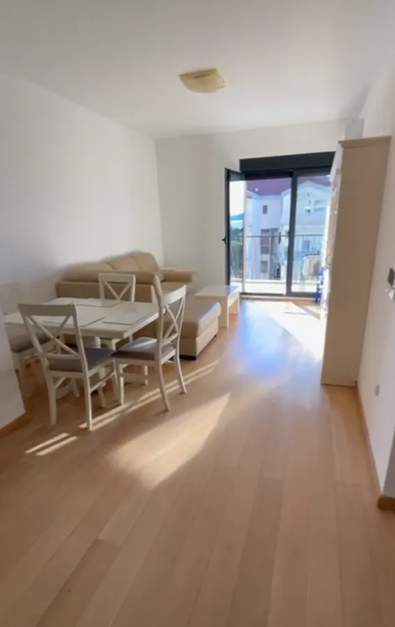Prodaja, dvosoban stan, 64m², Tivat, Crna Gora