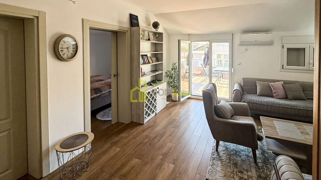 Sale, one bedroom apartment, 44m², Momišići, Podgorica