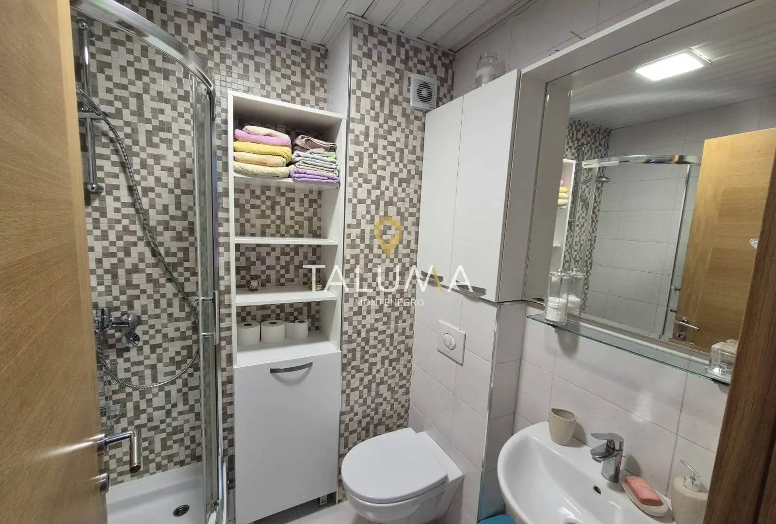 Izdavanje, jednosoban stan, 43m², City Kvart, Podgorica