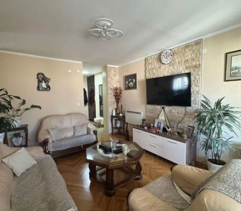Prodaja, jednosoban stan, 54m², Bar, Crna Gora