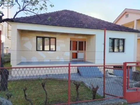 Prodaja, kuća, 100m², Konik, Podgorica - image 2