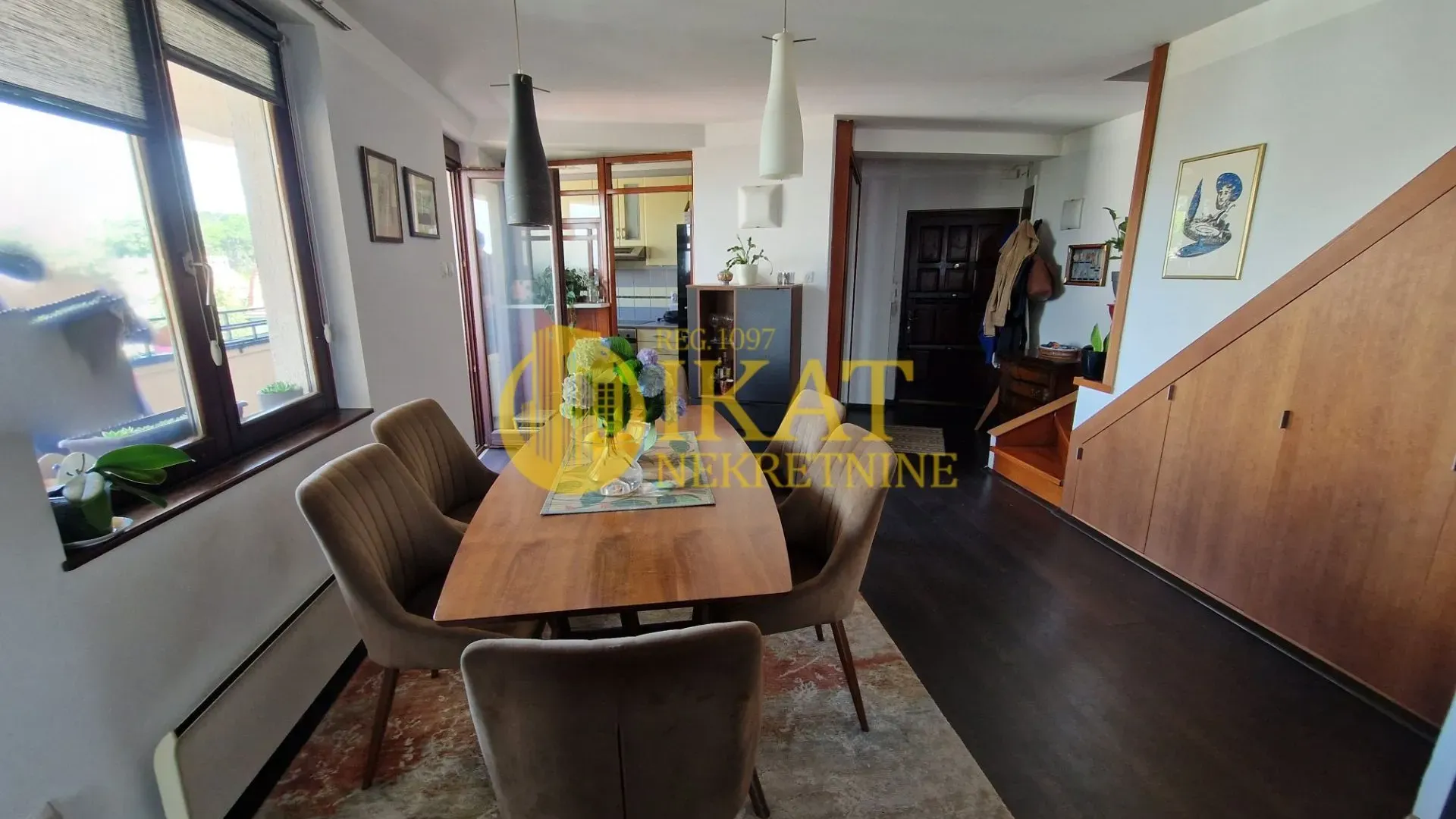 Prodaja, trosoban stan, 110m², Savski Venac, Beograd
