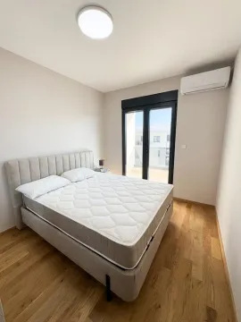 Izdavanje, dvosoban stan, 69m², City Kvart, Podgorica - image 5
