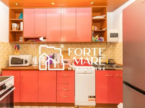 Sale, house, 266m², Igalo, Herceg Novi - image 9