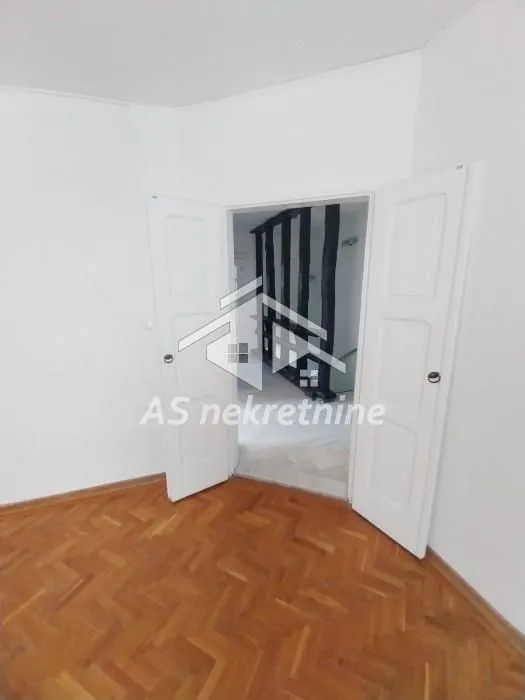Rent, house, 260m², Neimar, Vračar Sve Podlokacije