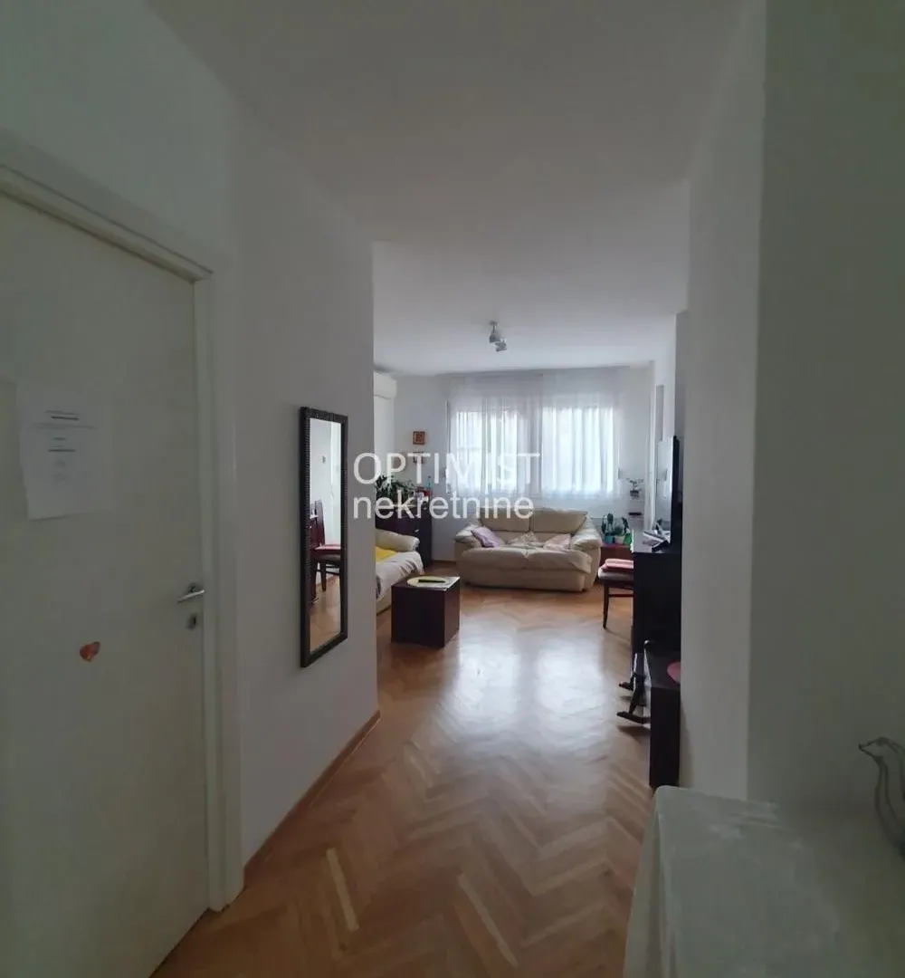Sale, three bedroom apartment, 76m², Vračar Centar, Vračar Sve Podlokacije