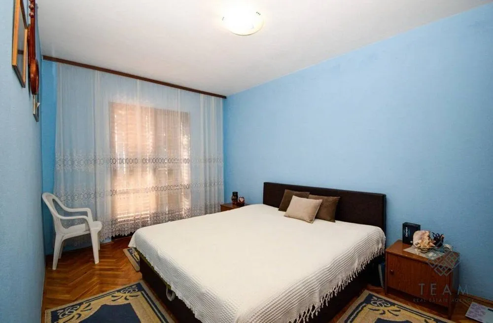 Prodaja, kuća, 300m², Stari Aerodrom, Podgorica