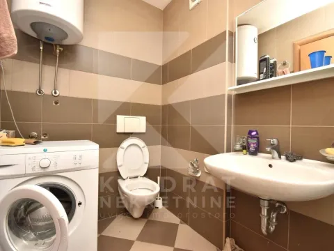 Izdavanje, jednosoban stan, 52m², Tuški Put, Podgorica - image 8