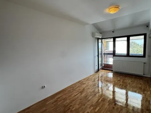 Prodaja, dvosoban stan, 45m², Palilula Sve Podlokacije, Beograd