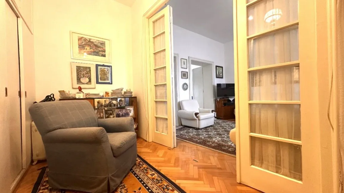 Sale, four bedroom apartment, 115m², Stari Grad, Beograd