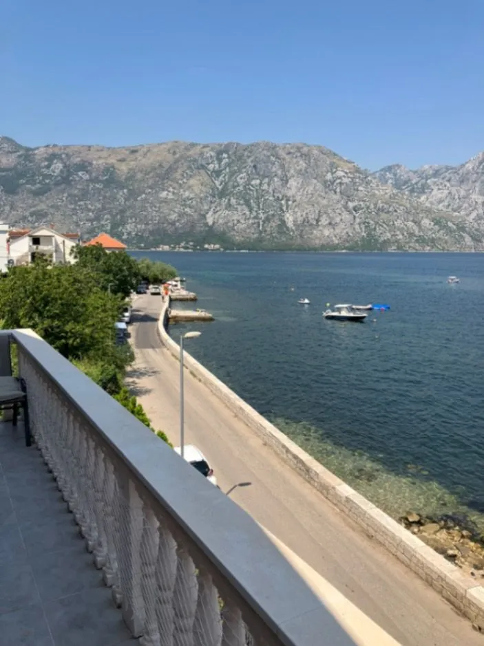 Rent, three bedroom apartment, 90m², Prčanj, Kotor