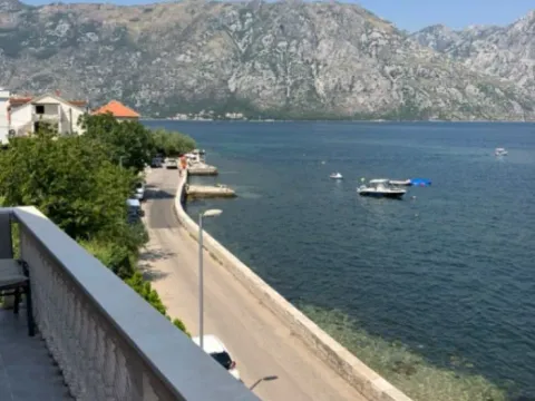 Rent, three bedroom apartment, 90m², Prčanj, Kotor - image 12