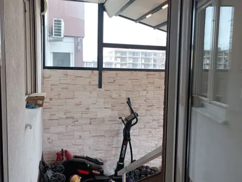 Prodaja, jednosoban stan, 76m², Pobrežje, Podgorica - image 5