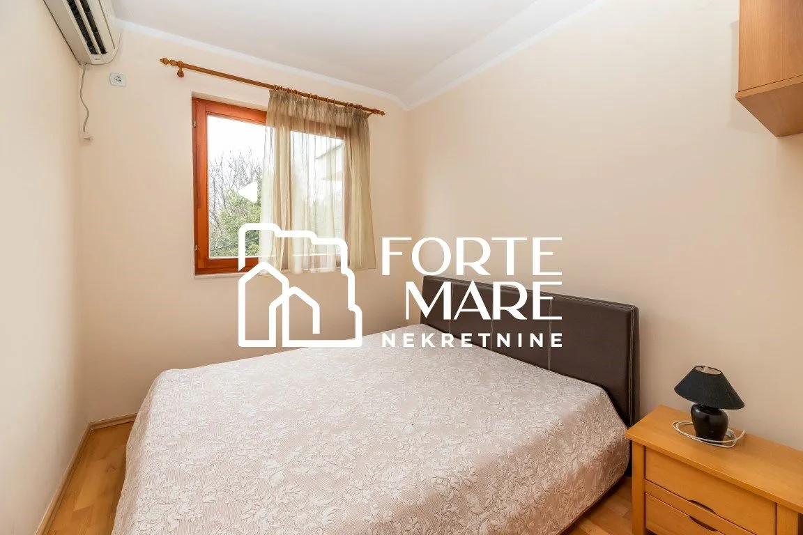 Prodaja, jednosoban stan, 40m², Baošići, Herceg Novi