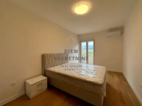 Izdavanje, dvosoban stan, 72m², Central Point, Podgorica - image 6