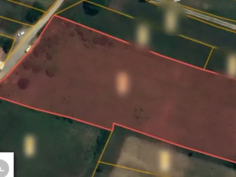 Zemljište in Grahovo