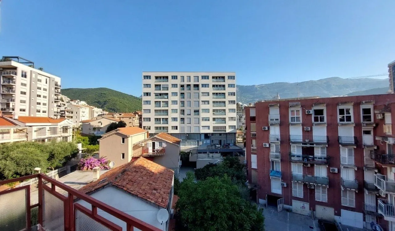 Sale, two bedroom apartment, 54m², Centar, Budva