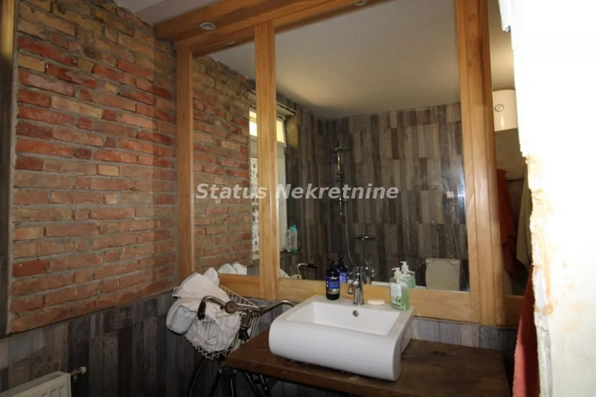 Izdavanje, poslovni prostor, 115m², Irig, Srbija