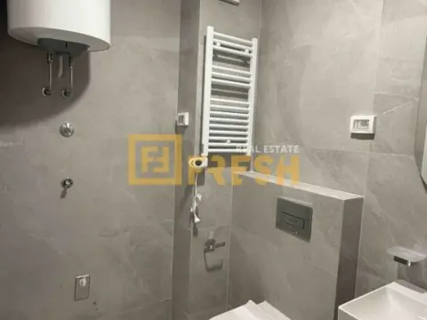 Izdavanje, jednosoban stan, 40m², City Kvart, Podgorica - image 6