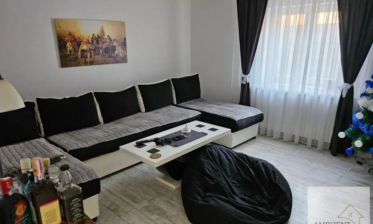 Prodaja, kuća, 240m², Surčin, Beograd