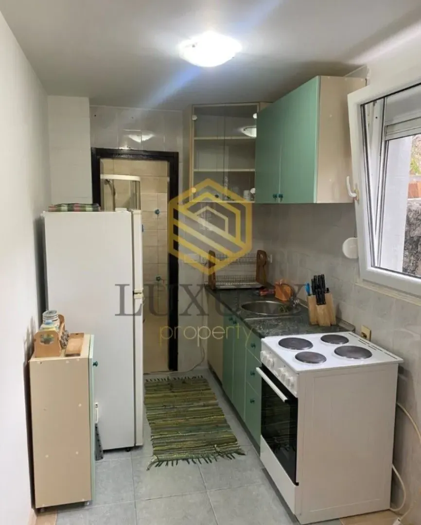Izdavanje, jednosoban stan, 42m², Momišići, Podgorica