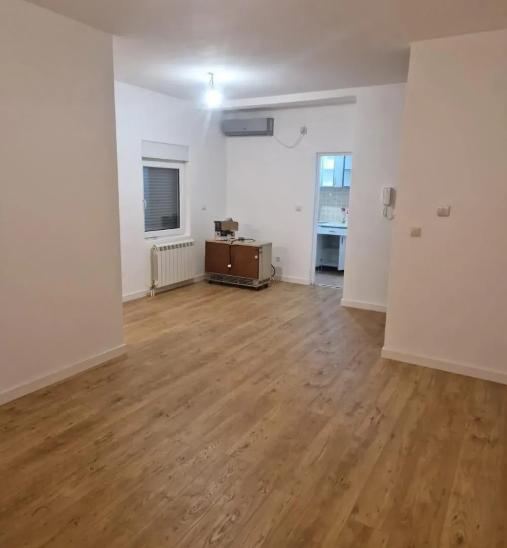 Rent, two bedroom apartment, 52m², Zeleno Brdo, Zvezdara Sve Podlokacije