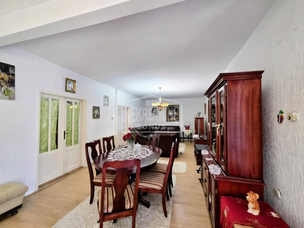 Sale, house, 257m², Dudova Šuma, Subotica