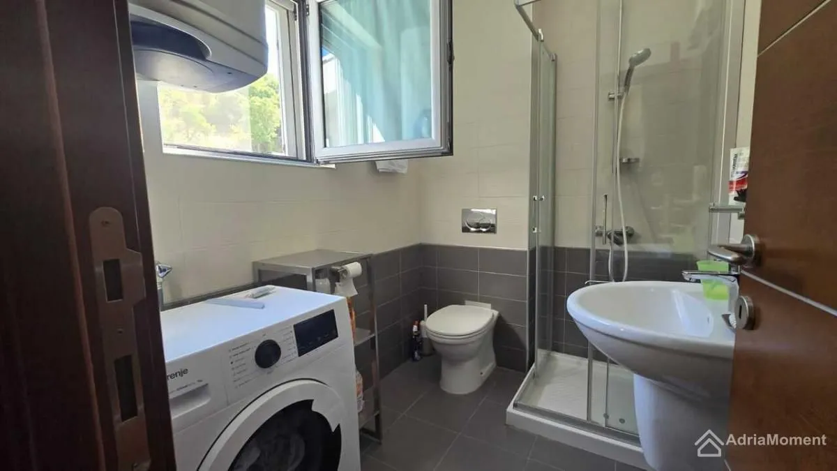 Sale, two bedroom apartment, 93m², Petrovac, Budva