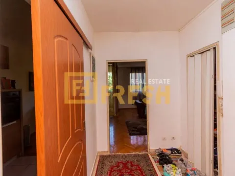 Prodaja, dvosoban stan, 70m², Gintaš, Podgorica - image 10