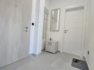 Izdavanje, dvosoban stan, 80m², Gorica C, Podgorica - image 11