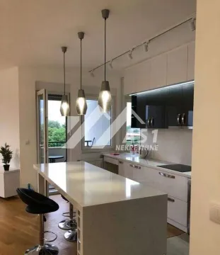 Izdavanje, četvorosoban stan, 95m², Kej, Novi Sad Sve Podlokacije - image 2
