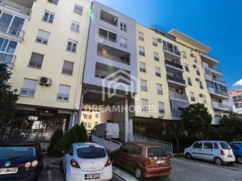 Izdavanje, jednosoban stan, 40m², Blok 9, Podgorica - image 9