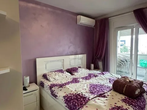 Rent, two bedroom apartment, 76m², City Kvart, Podgorica - image 7