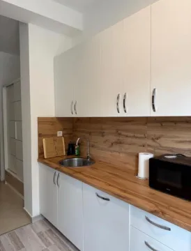 Izdavanje, jednosoban stan, 42m², Centar, Bar - image 7