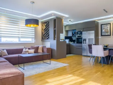 Prodaja, četvorosoban stan, 173m², Bulevar patrijarha Pavla, Novi Sad Sve Podlokacije - image 1