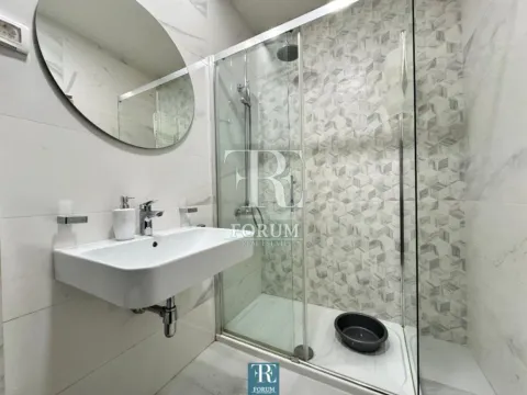 Izdavanje, jednosoban stan, 50m², Central Point, Podgorica - image 11