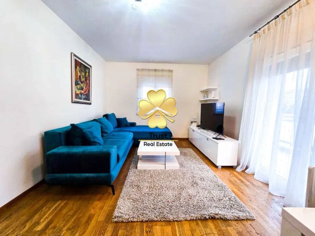 Izdavanje, dvosoban stan, 70m², City Kvart, Podgorica
