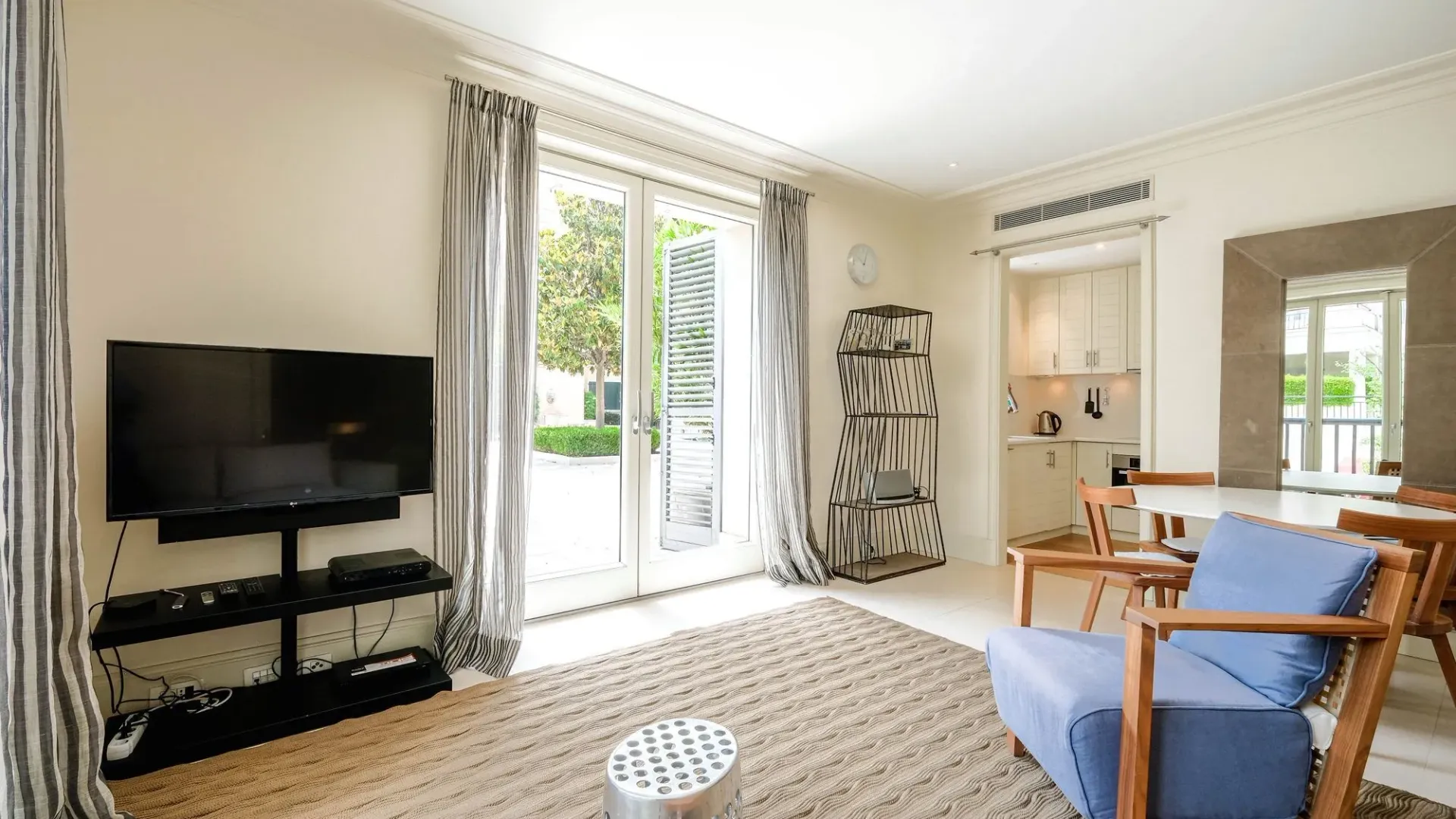 Prodaja, jednosoban stan, 68m², Tivat, Crna Gora
