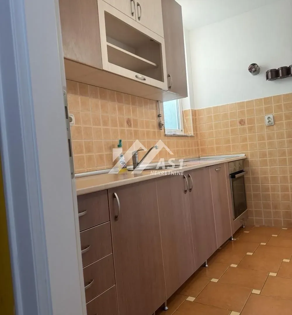 Izdavanje, dvosoban stan, 49m², Telep, Novi Sad Sve Podlokacije