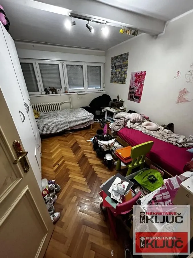 Prodaja, trosoban stan, 99m², Sajmište, Novi Sad