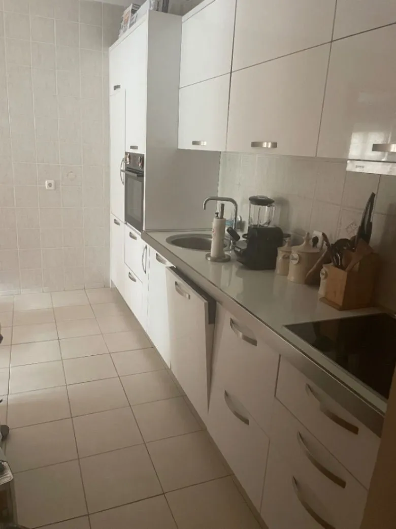 Izdavanje, trosoban stan, 104m², Preko Morače, Podgorica